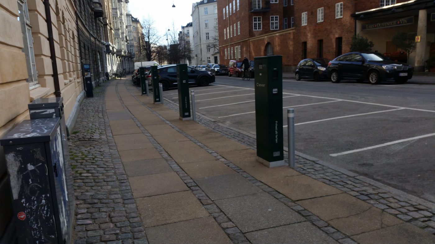 Clever fast chargers in central Copenhagen — the network you will use most often if you drive a non-Tesla EV in Denmark