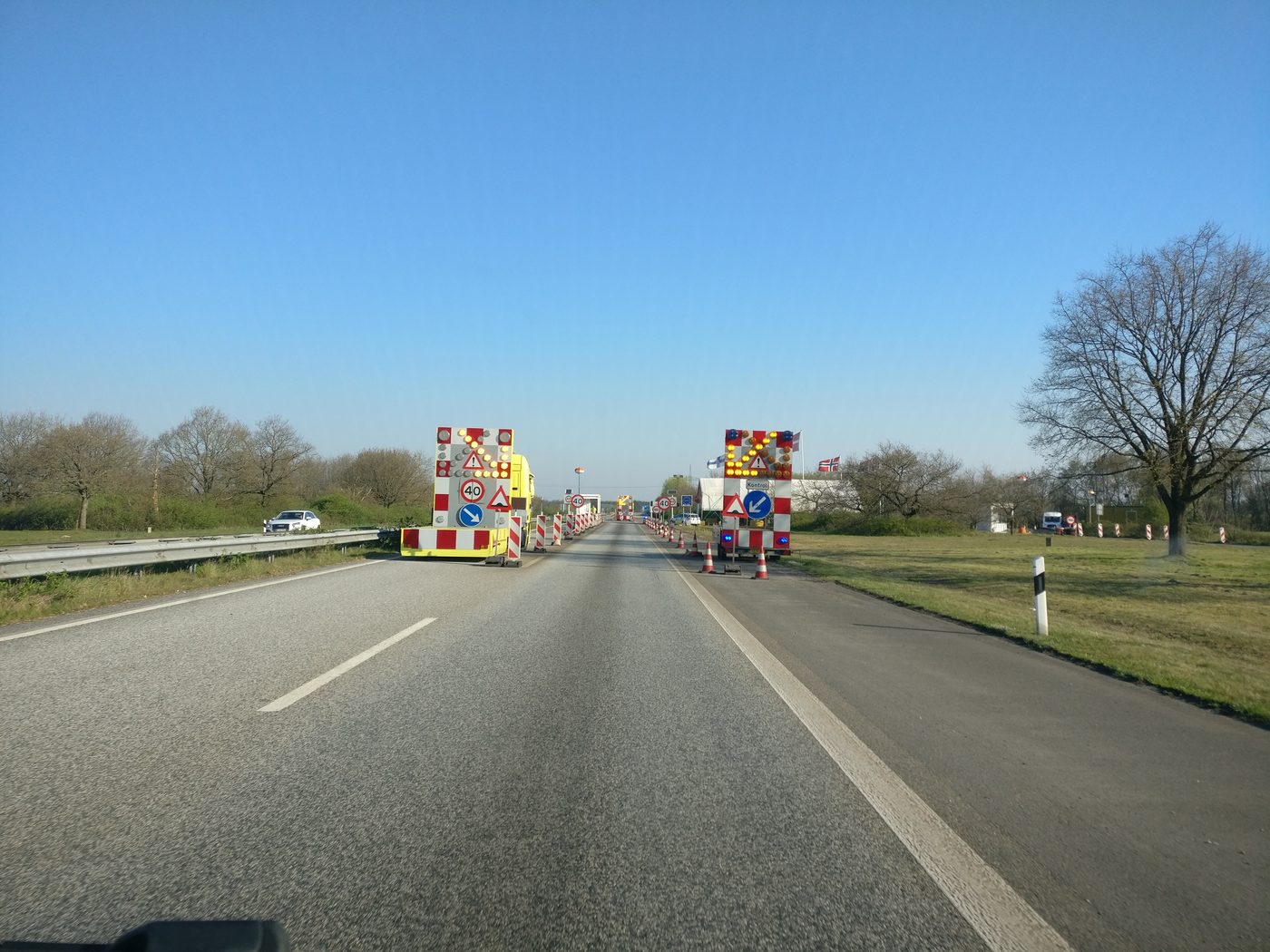Danish-German border crossing on the E45 motorway south of Padborg — the gateway to the German border-shop corridor